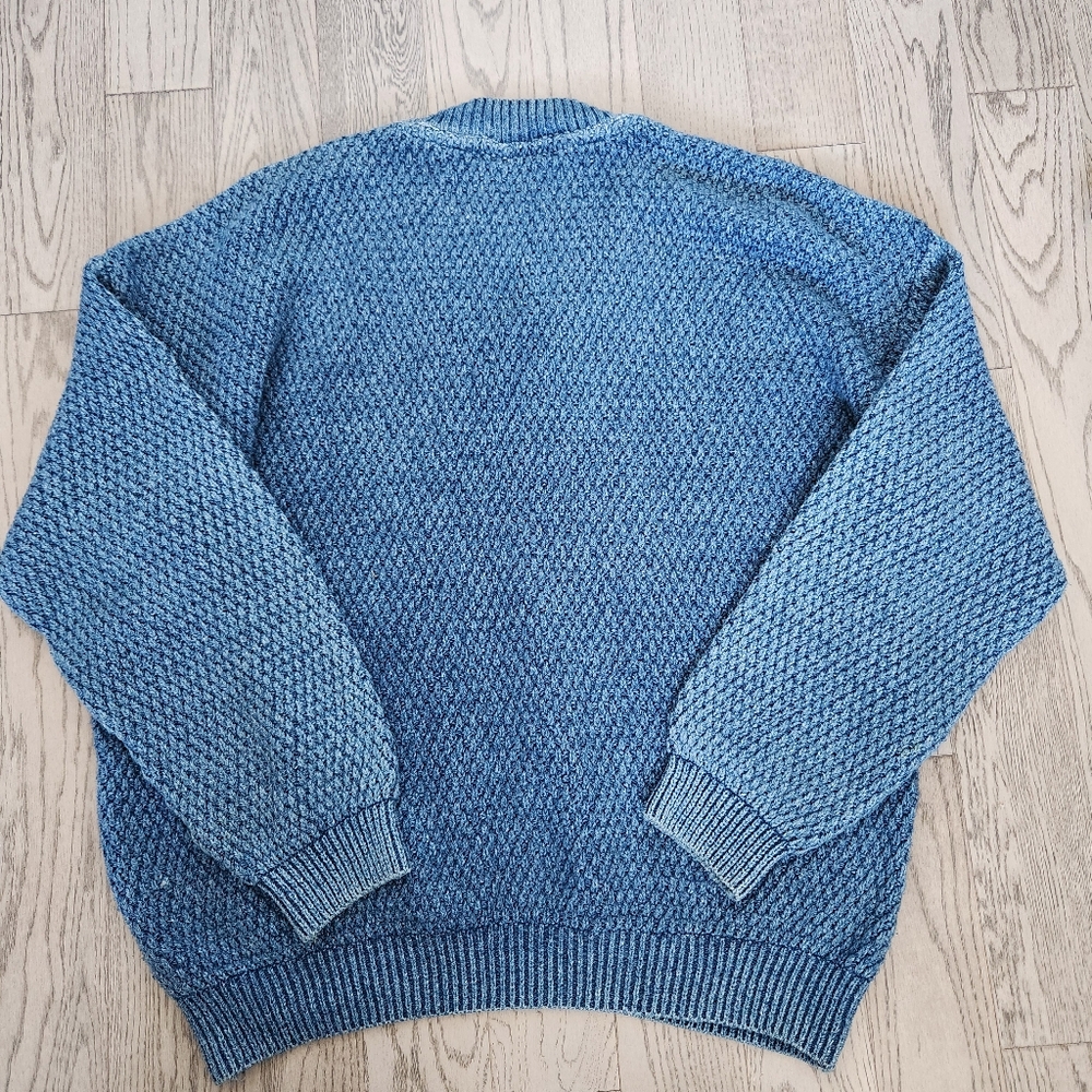 Blue Willi's Men's Denim V-Neck Sweater - Picture 4 of 7